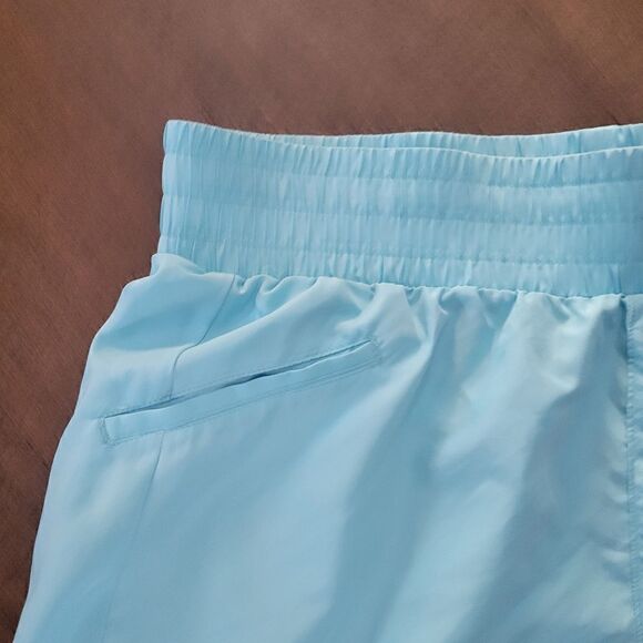 New ADIDAS golf shorts XL - Picture 4 of 7